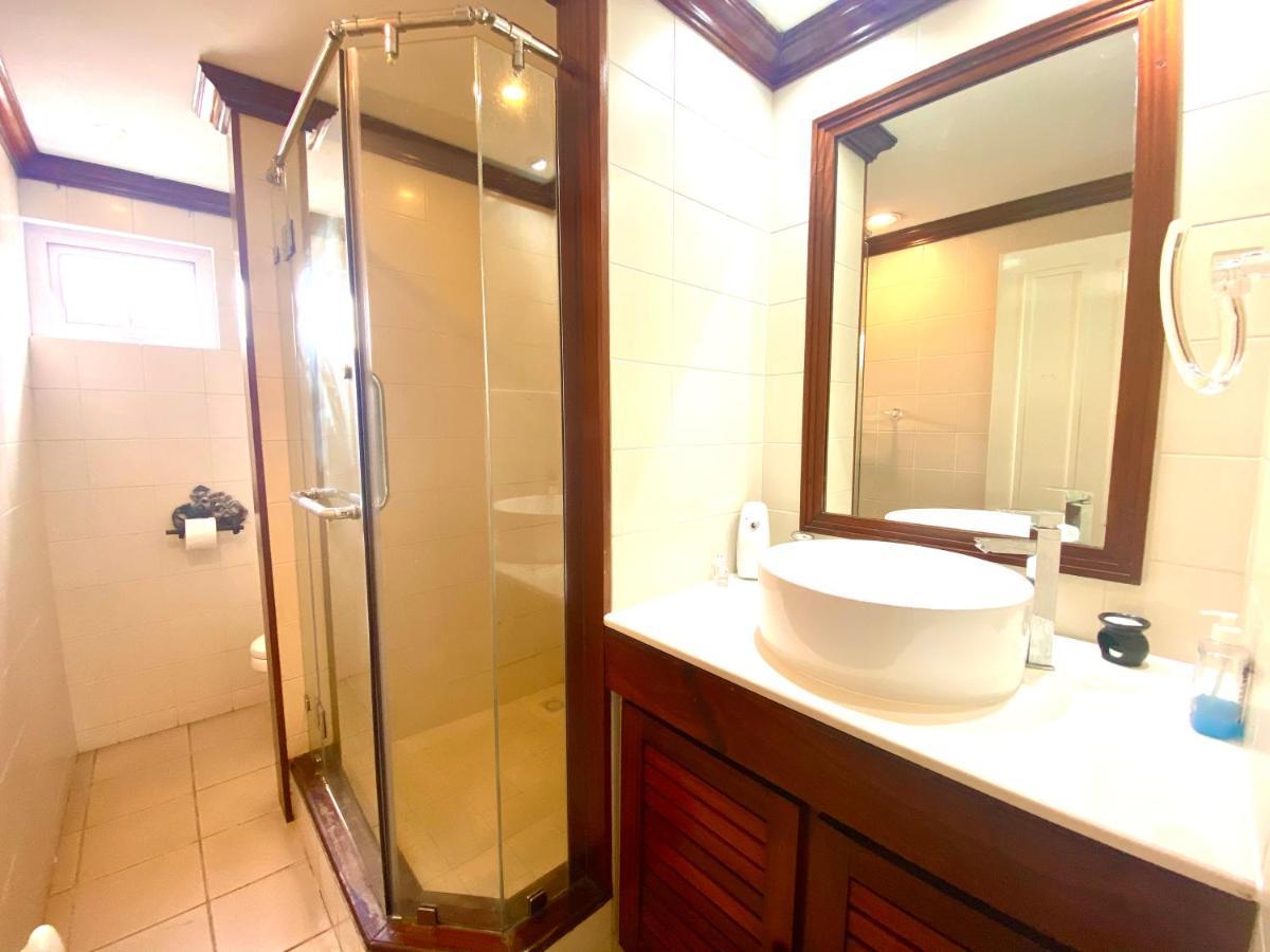 Grand Baie Beach Penthouse Экстерьер фото