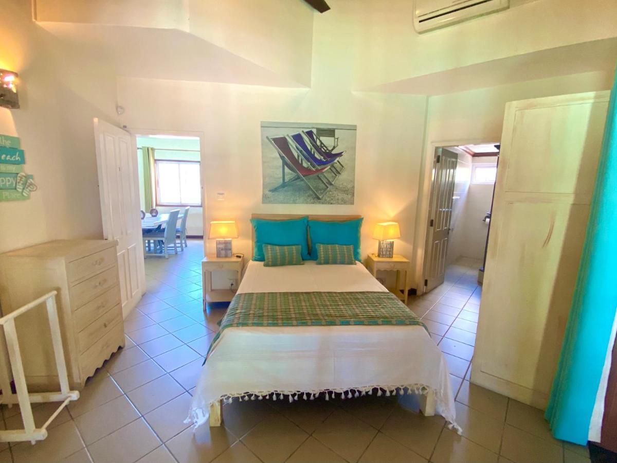 Grand Baie Beach Penthouse Экстерьер фото