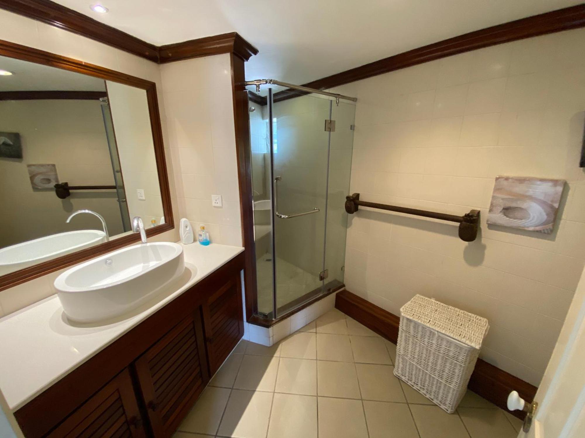 Grand Baie Beach Penthouse Экстерьер фото